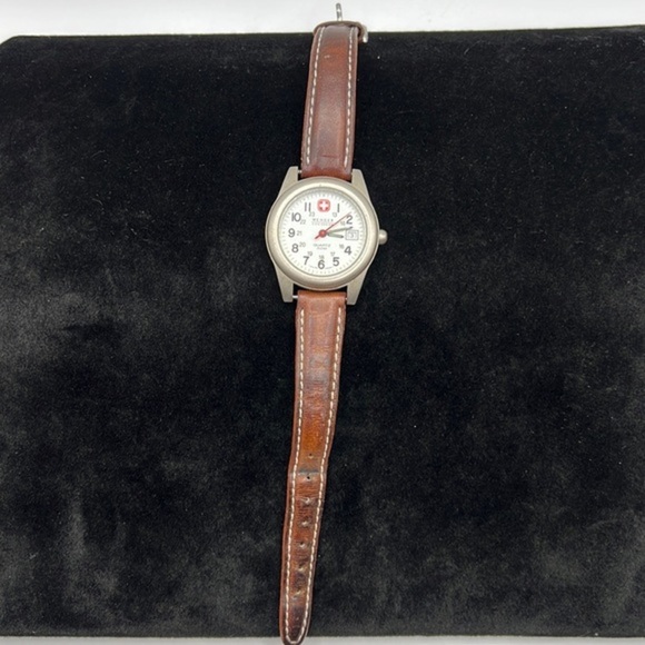 Swiss Veterans Wenger SAK Design Quartz Watch - Picture 1 of 4